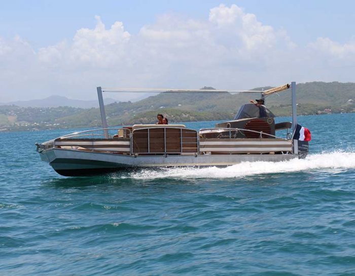 Beacher R Bateau de plaisance fond plat faible tirant d'eau — free download